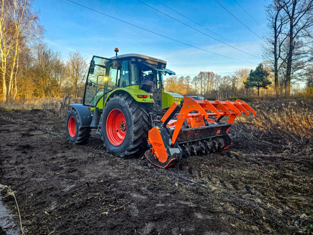 Karczowanie terenu Mulczer Leśny